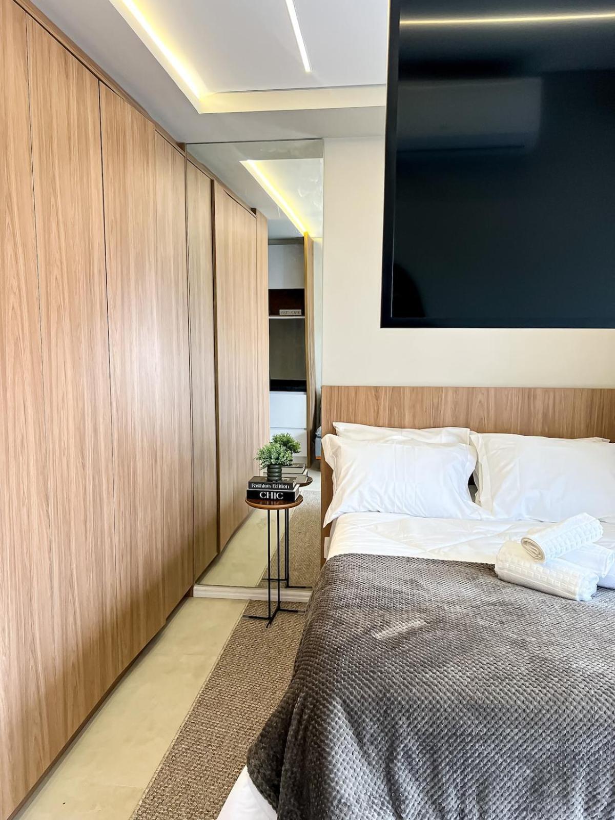 Apartamento Espacoso Com Sofa-cama, 230m Do Metro *