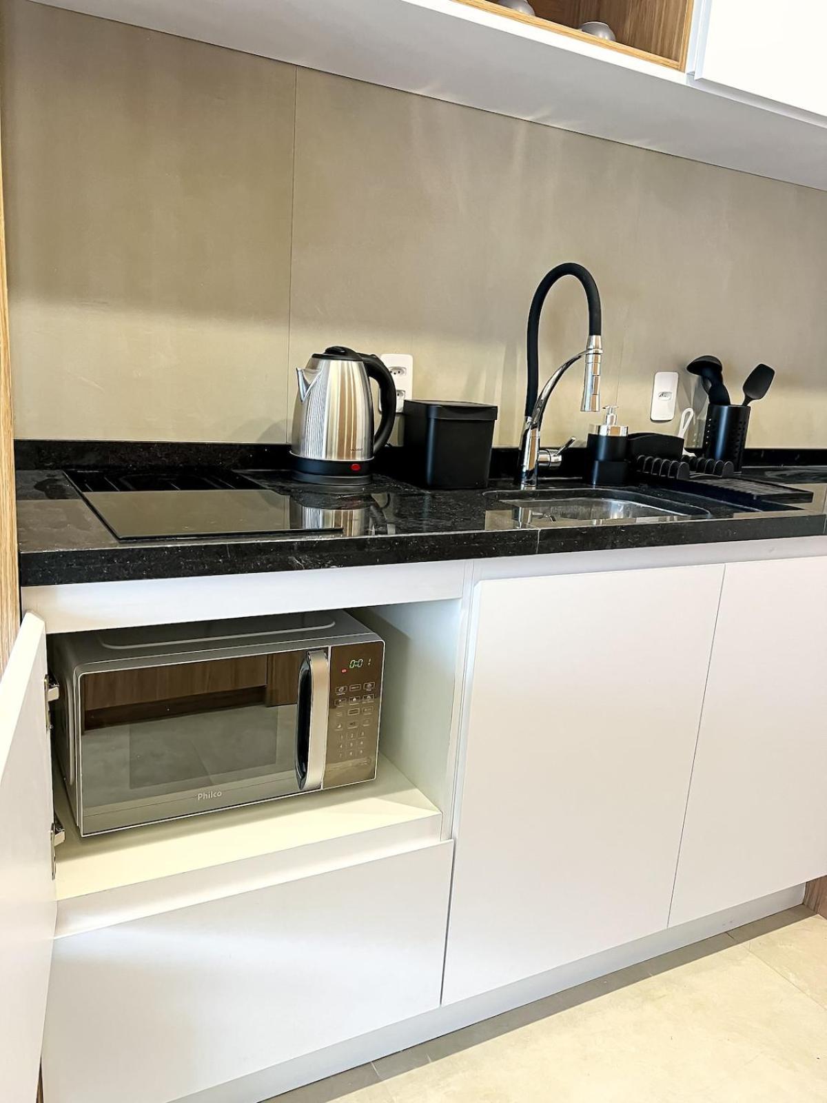 Apartamento Espacoso Com Sofa-cama, 230m Do Metro *