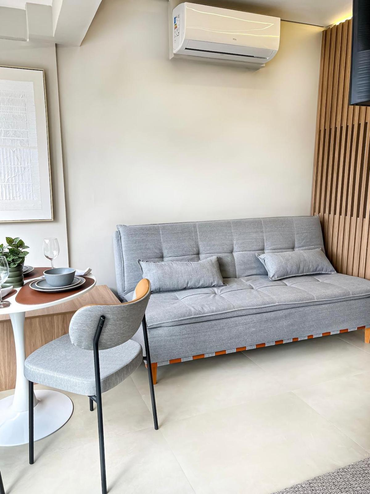 Espacoso Com Sofa-cama, 230m Do Metro Apartamento São Paulo