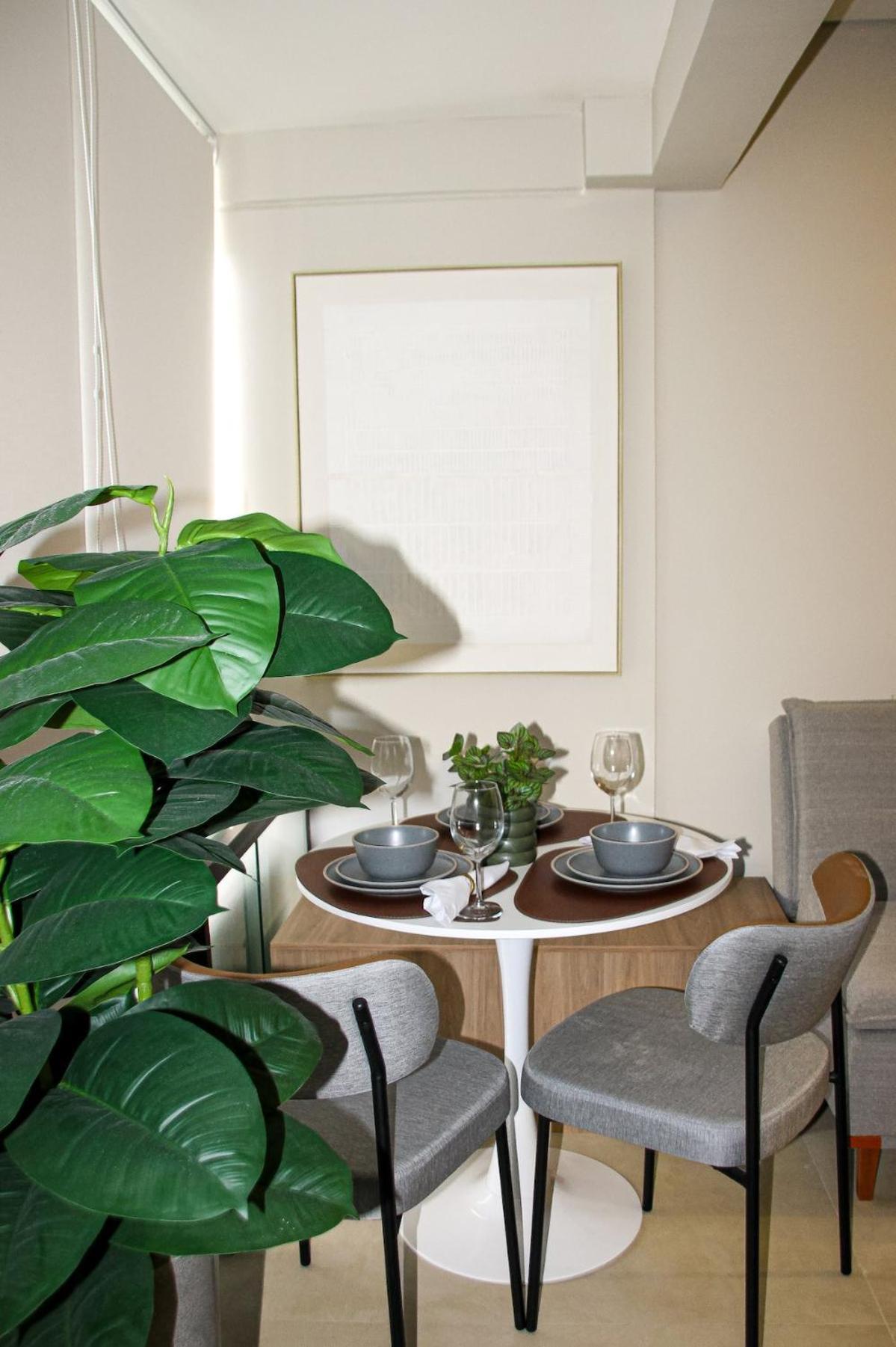 Espacoso Com Sofa-cama, 230m Do Metro Apartamento São Paulo