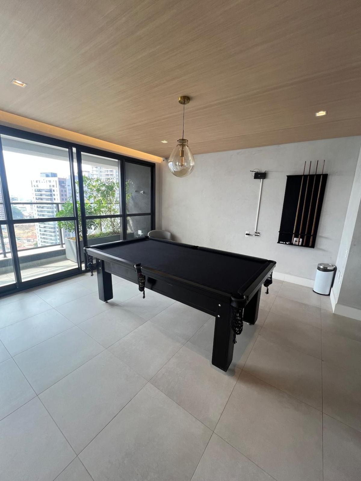 Apartamento Espacoso Com Sofa-cama, 230m Do Metro